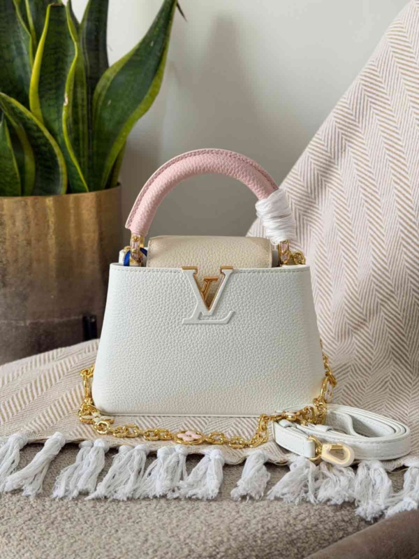 Louis Vuitton Women’s Bag-white