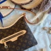 Louis Vuitton Handbag HB-6428 – Gold
