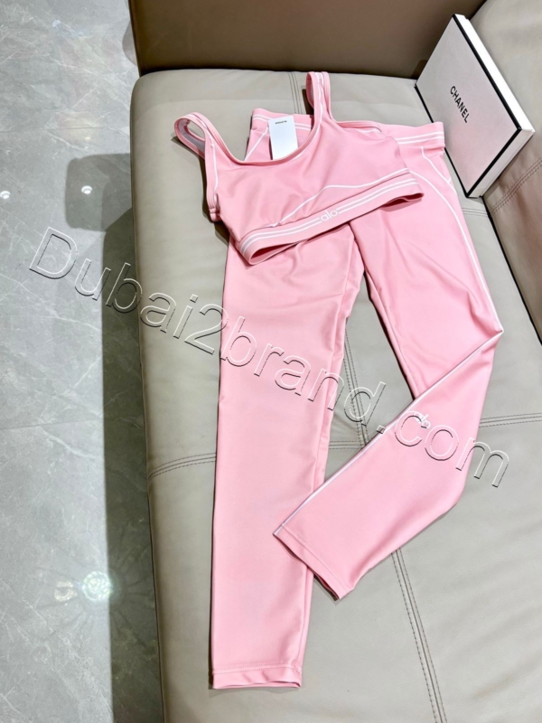 Alo Women's Two-Piece Activewear Set TS-9286 – pink